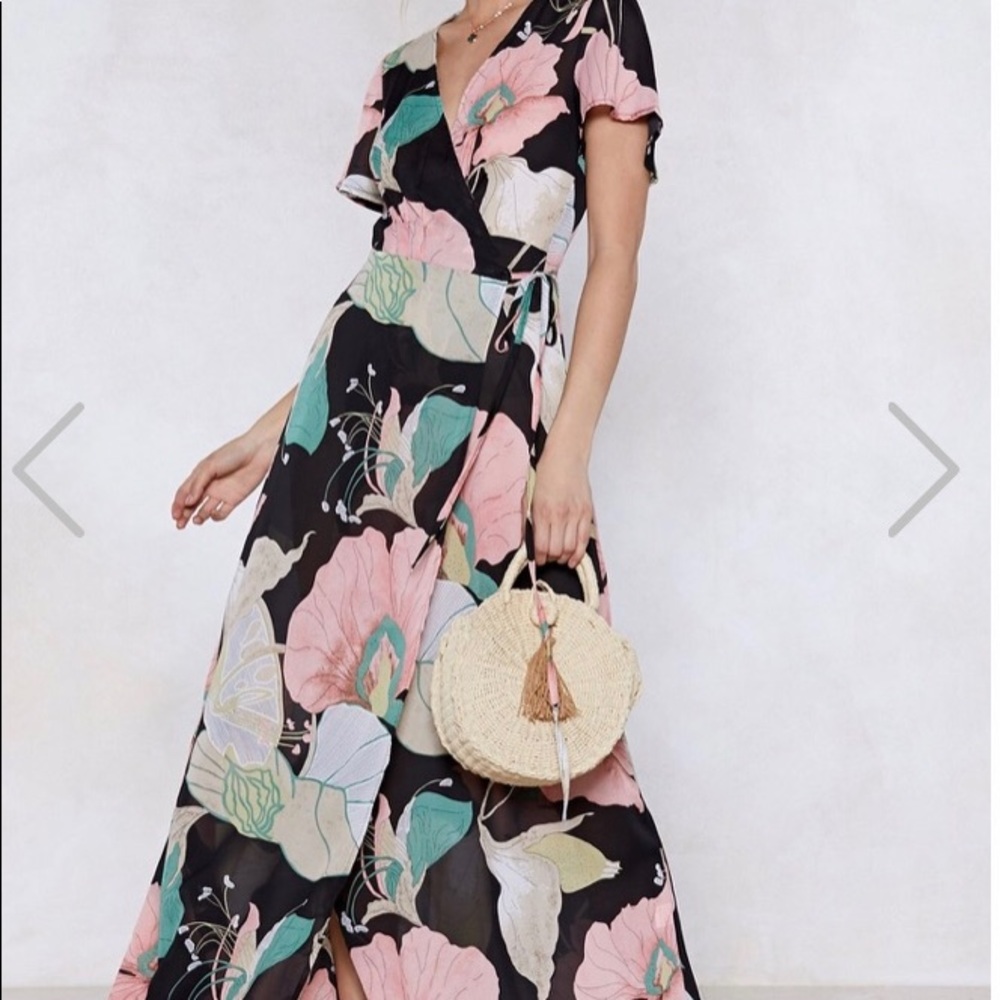 Wrap dress lightweight great for spring or summer